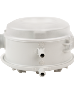 HUBA HC604 Pressure Switch, close-up of pressure hose connections